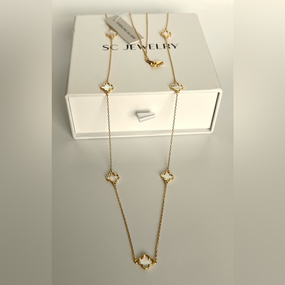 Rachel Zoe Clover Necklace Mother of Pearl Clover 7 Motif Double Sided - Picture 8 of 10